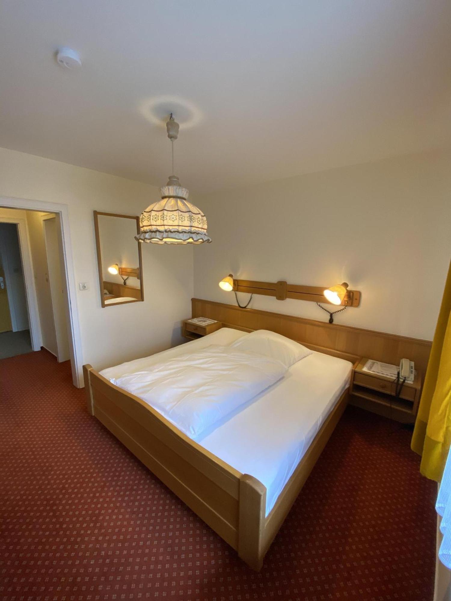 ชตุทมันส์ กาสท์โฮฟ Hotel เอเกสตอร์ฟ ห้อง รูปภาพ